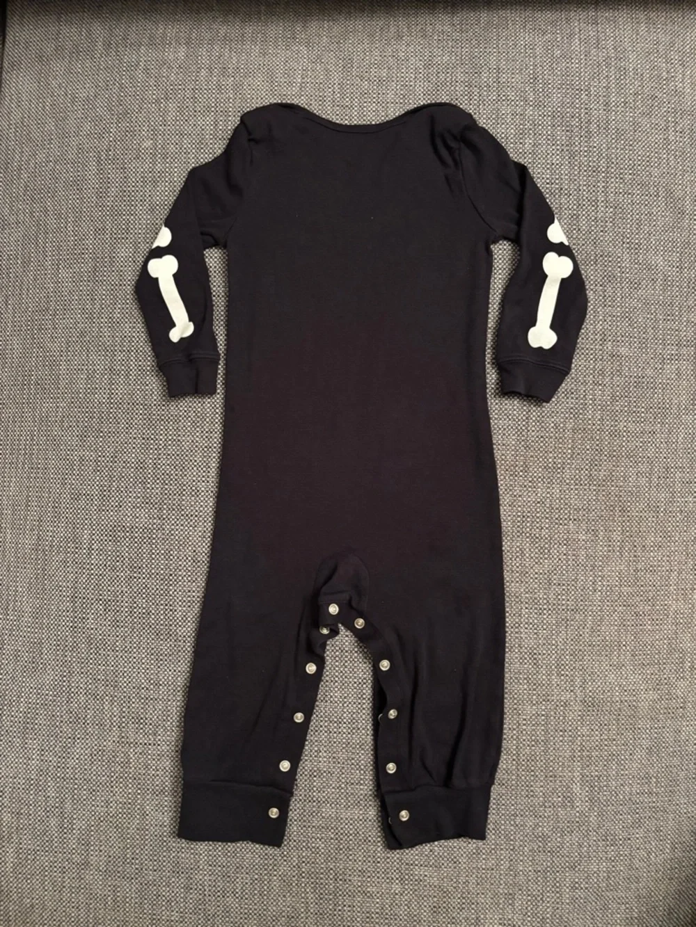 Carter’s Baby Halloween Skeleton Glow in the Dark Jumpsuit 18M - Picture 3 of 5